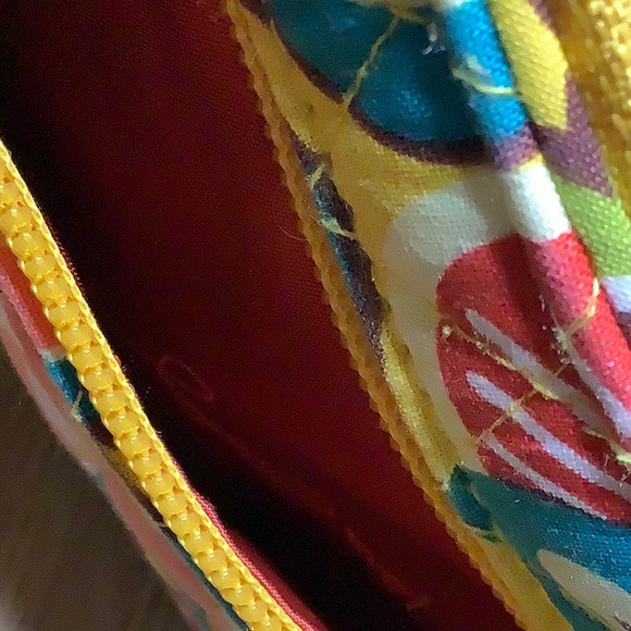 Vera Bradley Turn Lock Provençal Wallet. - Picture 8 of 10